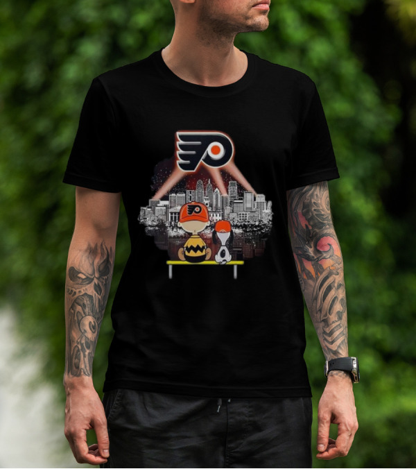 Charlie Brown Snoopy Philadelphia Flyers City Skyline T-Shirt