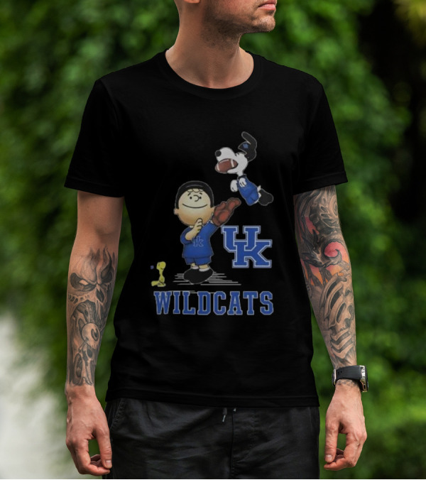 Snoopy Charlie Brown Woodstock UK Wildcats Peanuts T-Shirt