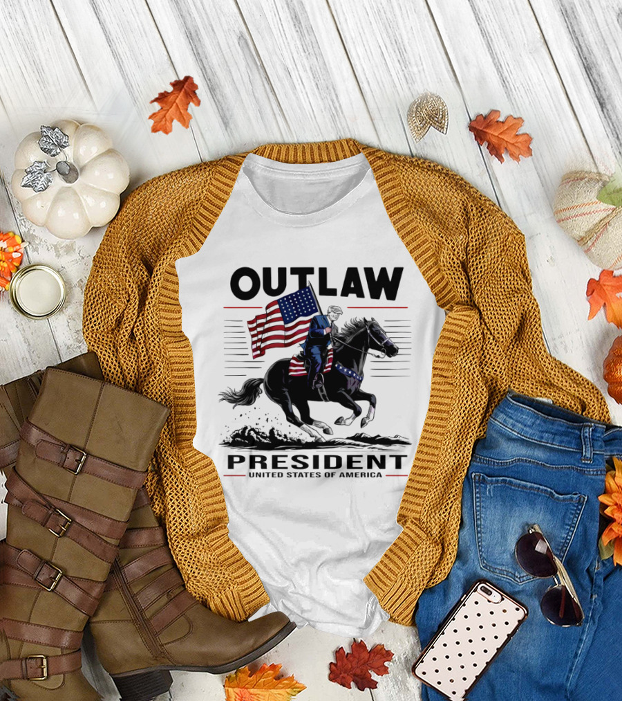 Outlaw President United States of America American Flag on Horseback T-Shirt
