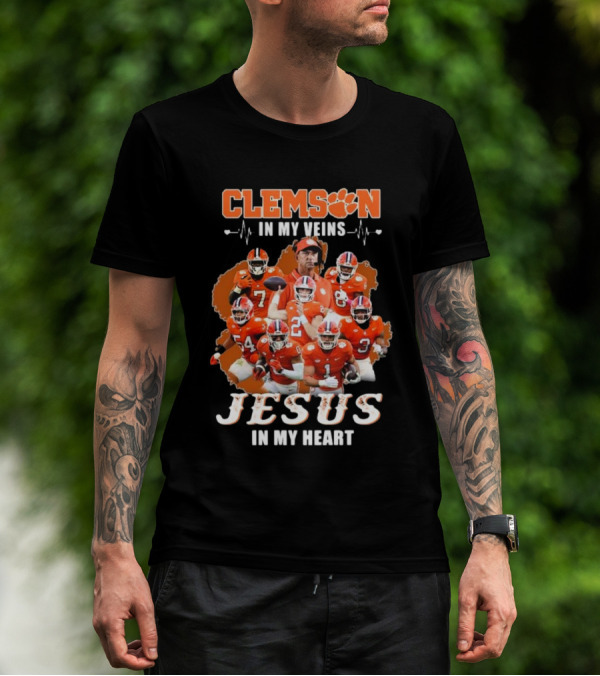 Clemson In My Veins Jesus In My Heart Football Team Collage T-Shirt