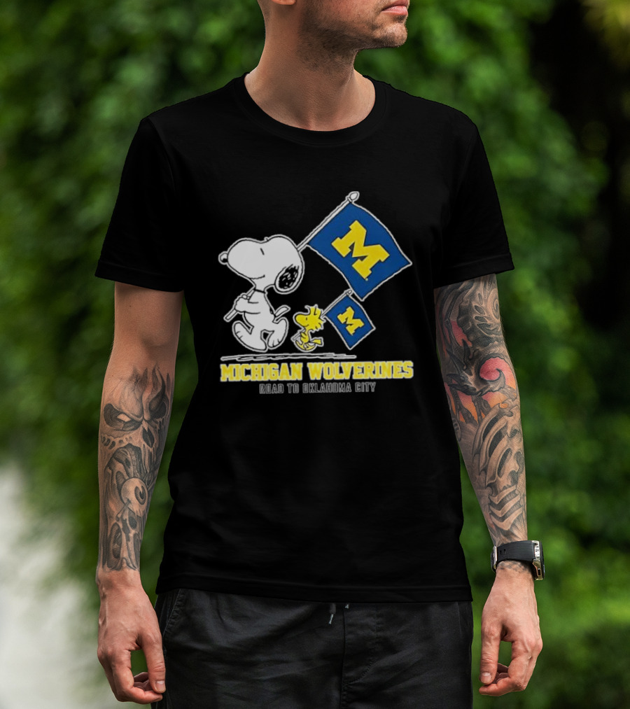 Snoopy Woodstock Michigan Wolverines Road To Oklahoma City 2024 Flag T-Shirt