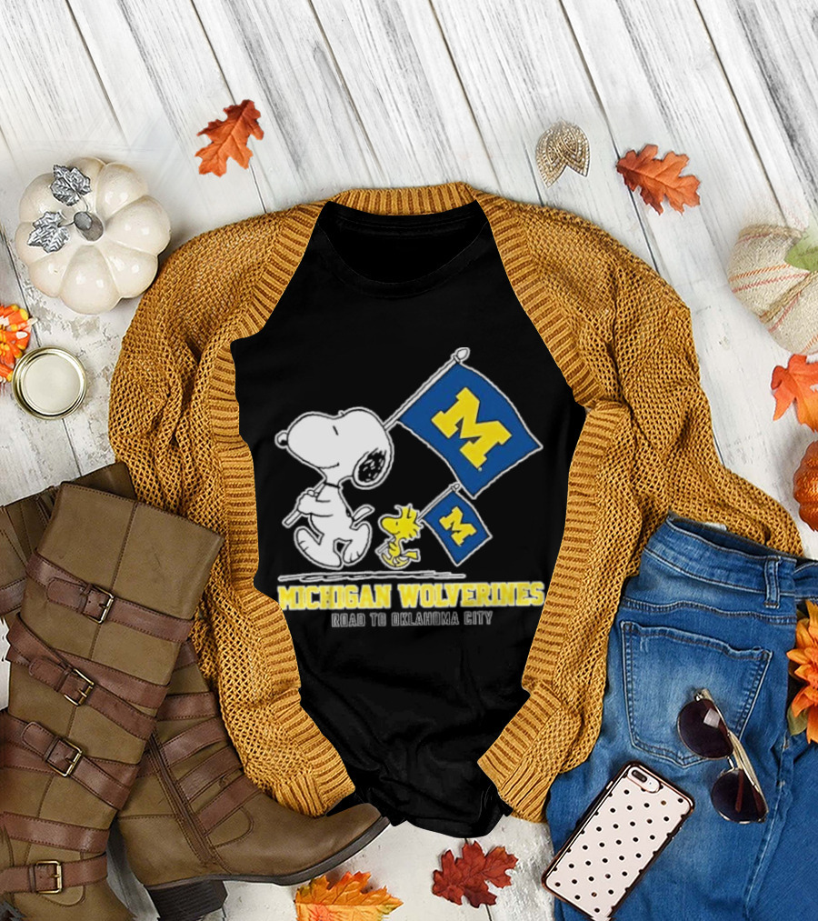 Snoopy Woodstock Michigan Wolverines Road To Oklahoma City 2024 Flag T-Shirt