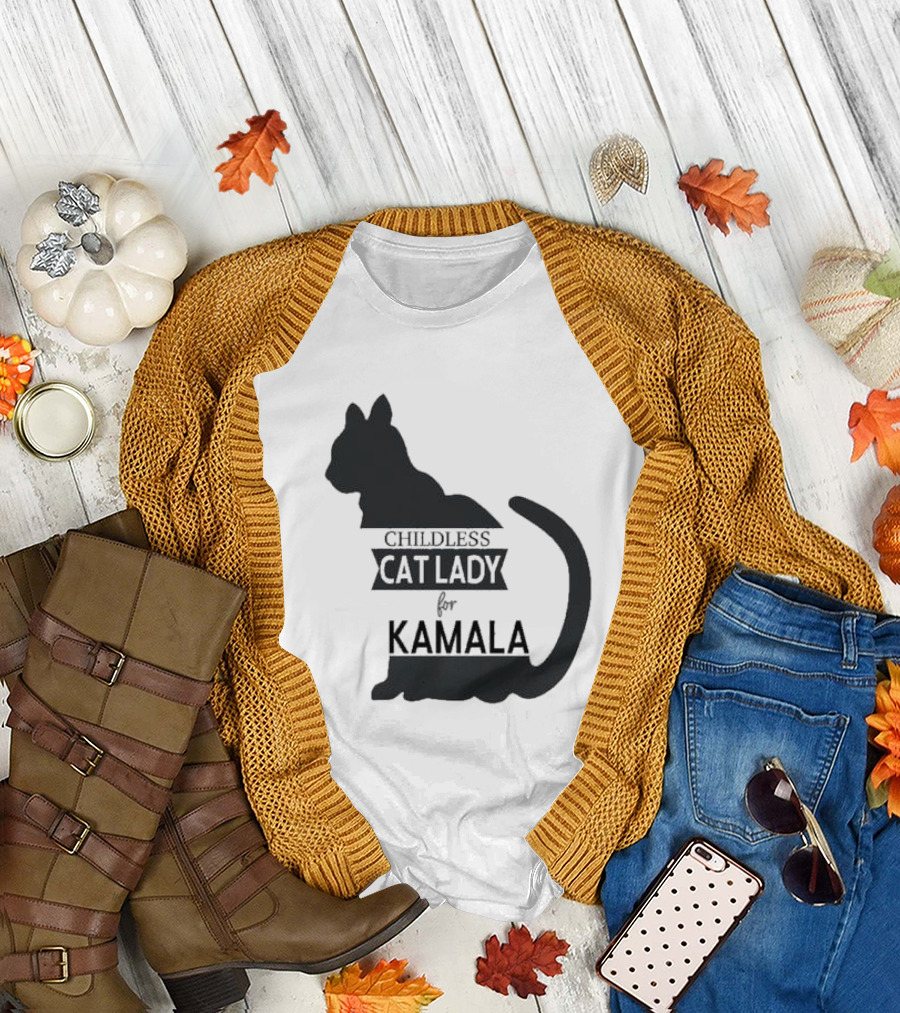 Childless Cat Lady for Kamala Harris Election T-Shirt
