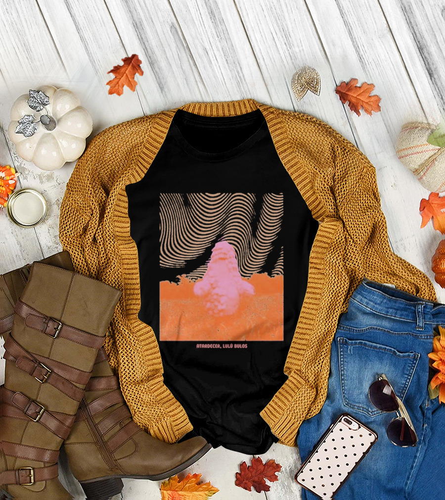 Atardecer Lulu Bulos X Amor De Verano T-Shirt