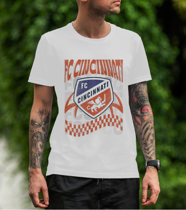 FC Cincinnati Shield Vibes Checking Rampant Lion T-Shirt