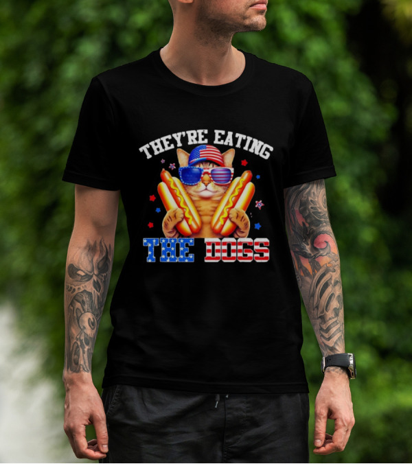 They’re Eating The Dogs Patriotic Cat With Hotdogs And American Flag Sunglasses T-Shirt