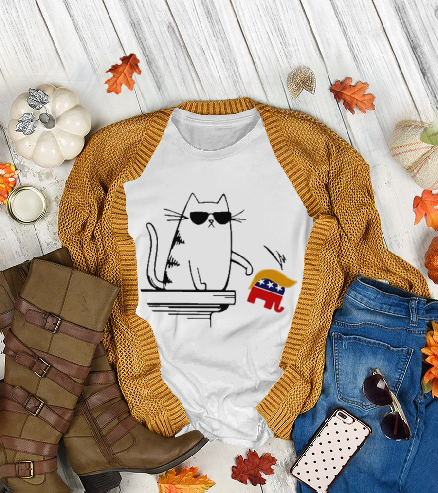 Cool Cat Knocks Over Trump Hair 2024 Elephant T-Shirt