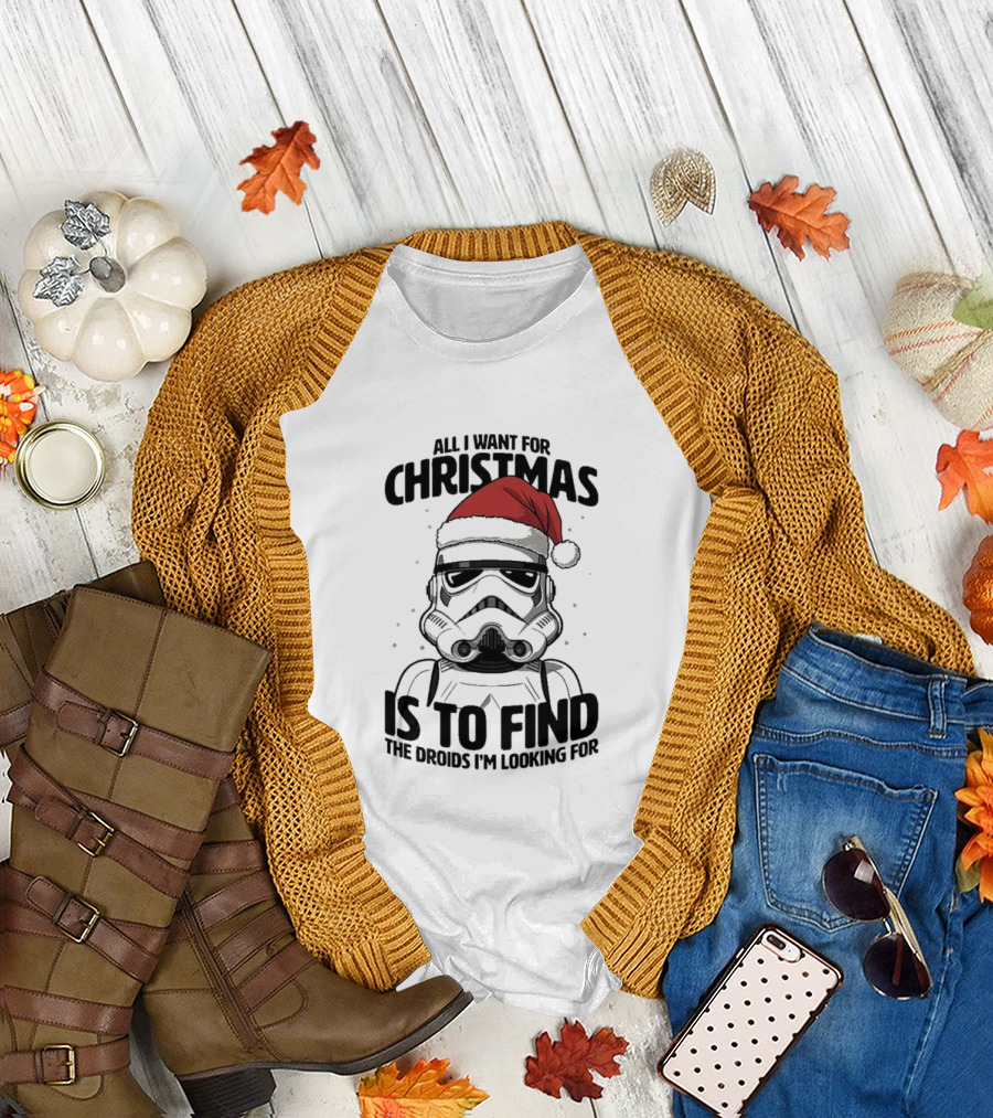 All I Want For Christmas Is To Find The Droids I’m Looking For Stormtrooper Santa Hat T-Shirt