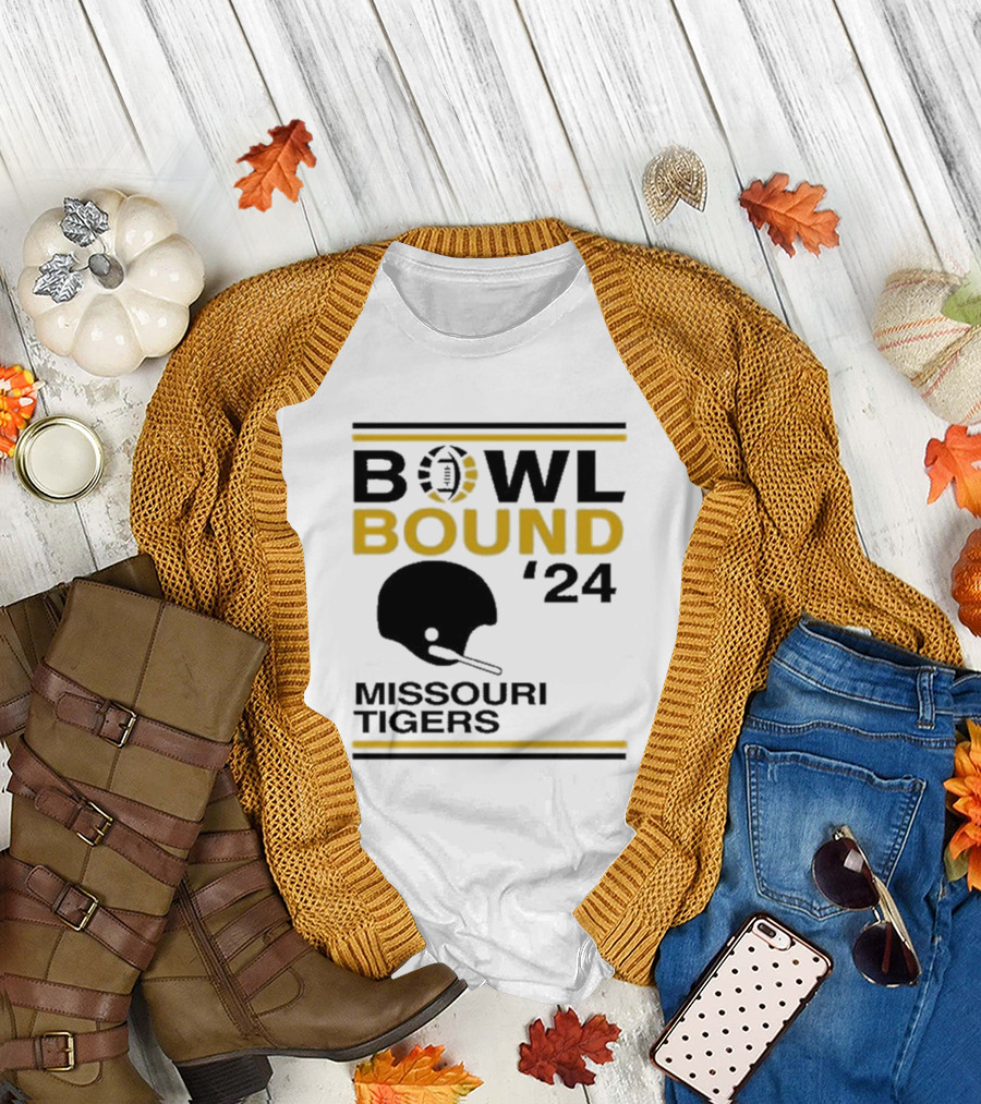 Bowl Bound '24 Missouri Tigers Football Helmet T-Shirt