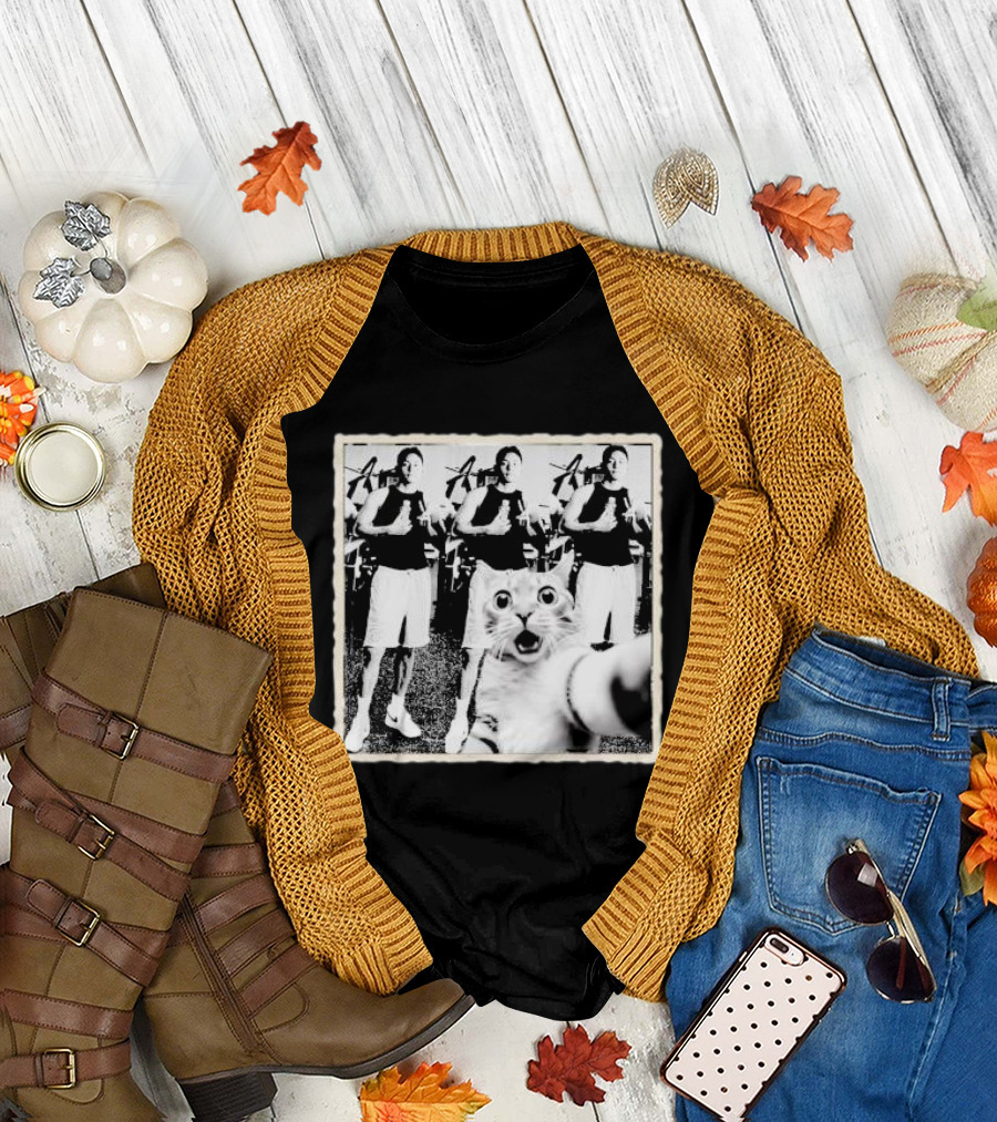 Cat Selfie With Taehyung Sasquatch and Cat Black and White Duplicate Thumbs Up T-Shirt