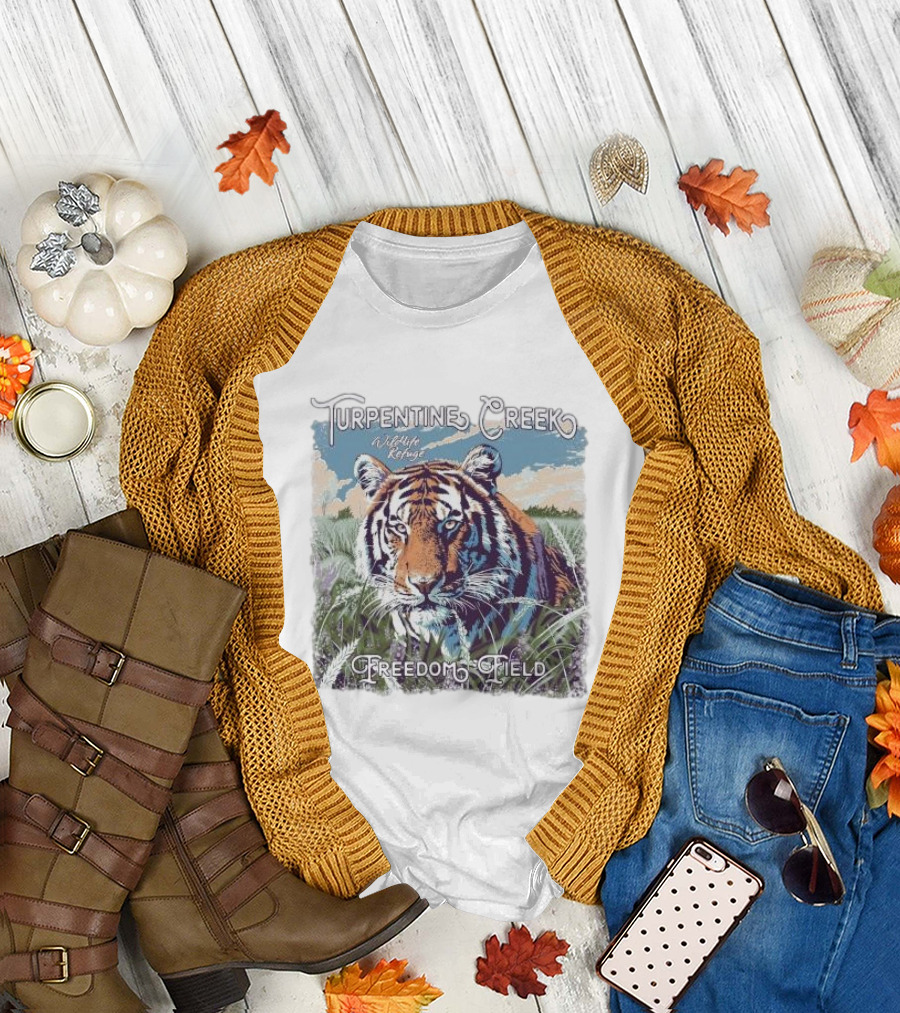 Turpentine Creek Wildlife Refuge Freedom Field Tiger in Grasslands T-Shirt