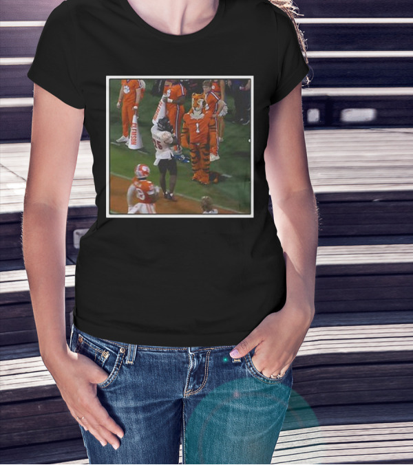 Clemson Tigers Mascot And Louisville Cardinals Player On Sideline T-Shirt