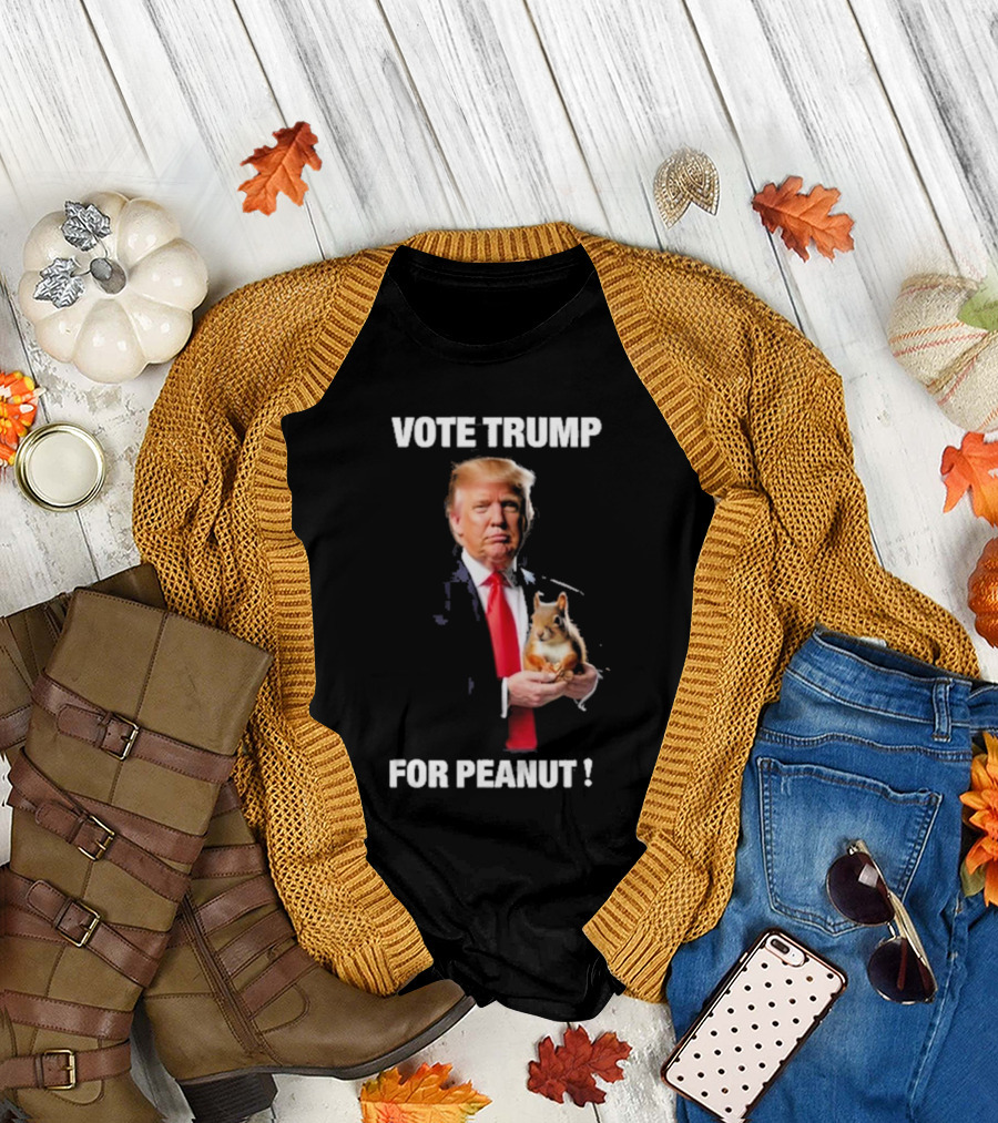 Vote Trump For Peanut 2024 Squirrel Holding Image T-Shirt