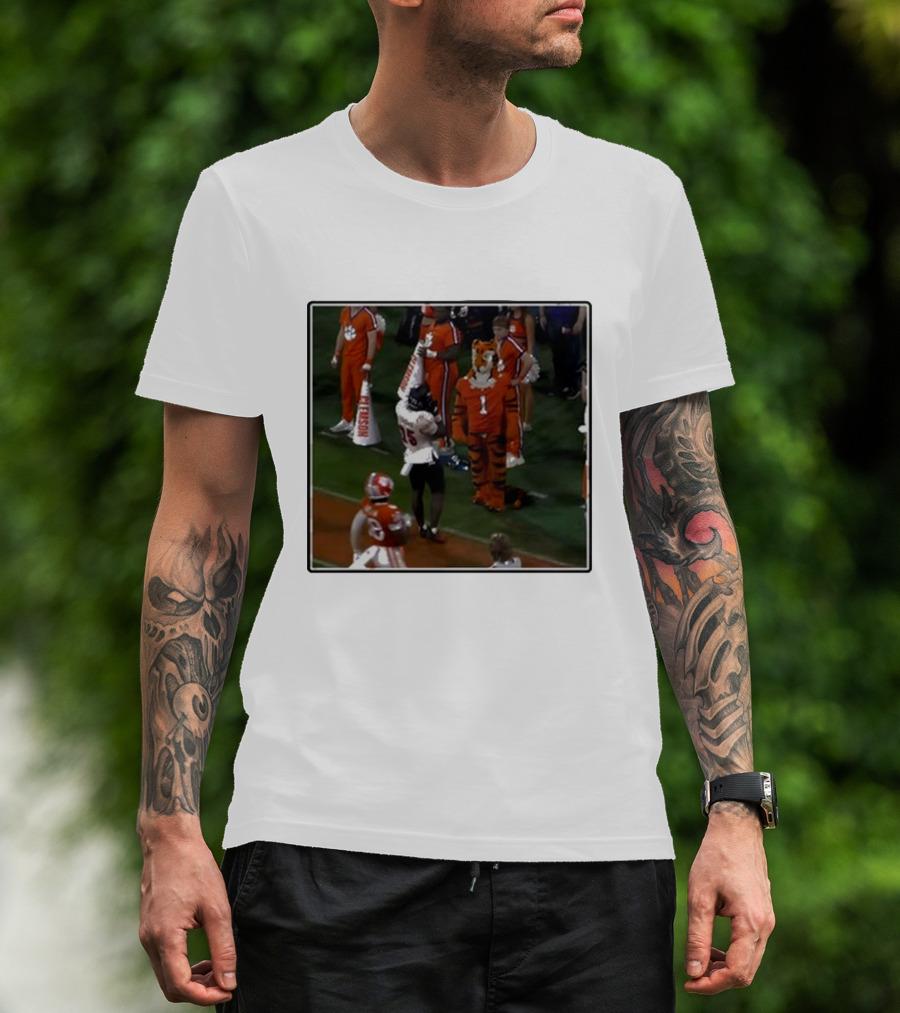 Louisville Victory Dance Night Night Celebration Against Clemson Tiger Mascot T-Shirt
