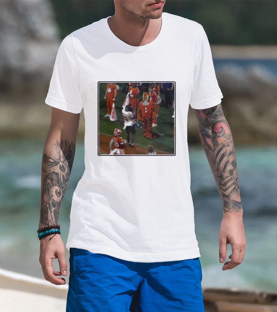 Louisville Victory Dance Night Night Celebration Against Clemson Tiger Mascot T-Shirt