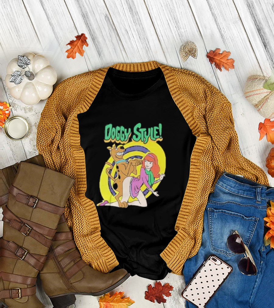 Scooby-Doo Doggy Style Daphne T-Shirt