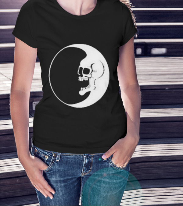Zero Dead Moon Skull Crescent T-Shirt