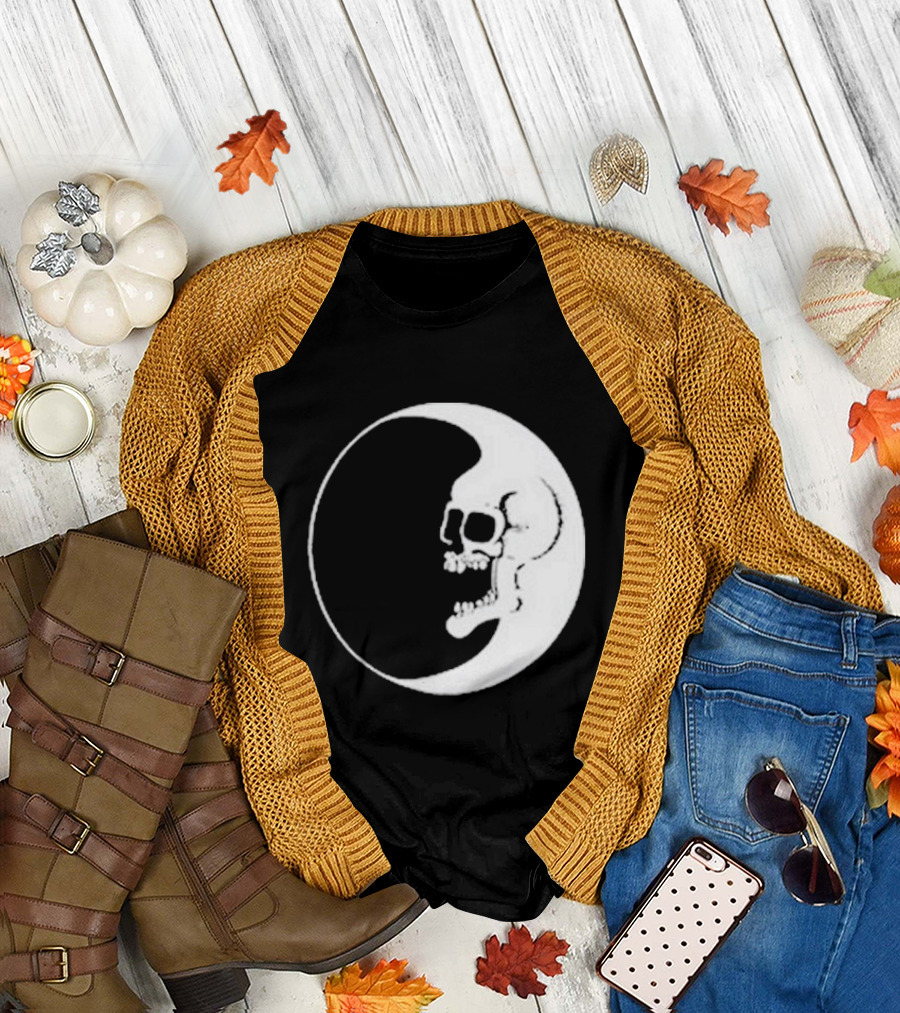 Zero Dead Moon Skull Crescent T-Shirt