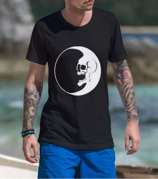 Zero Dead Moon Skull Crescent T-Shirt