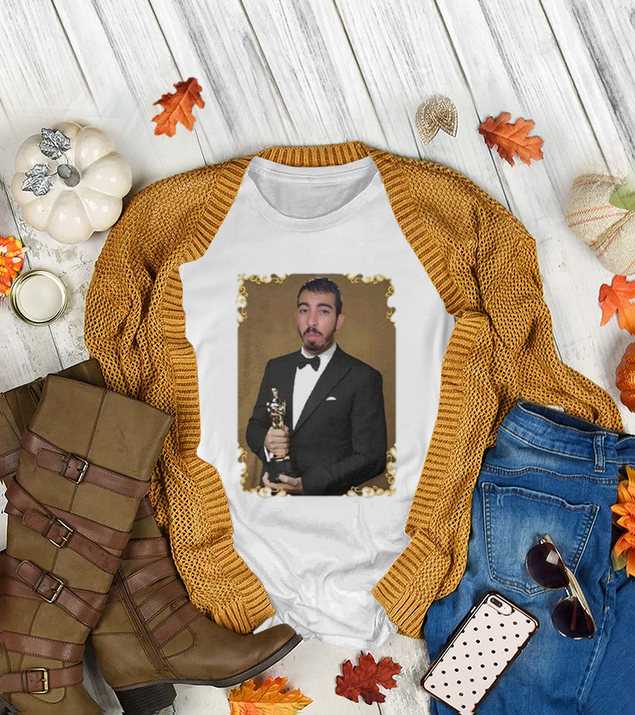 Saleh Jafarawi Mr Fafo Oscar Statue Award Winner T-Shirt