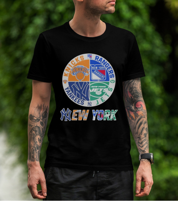 New York Knicks Rangers Yankees Jets Circle T-Shirt
