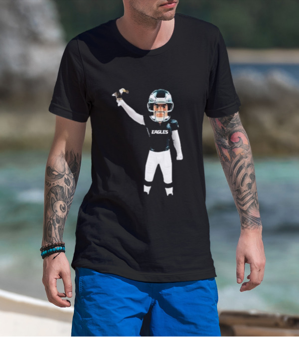 Eagles Bobblehead Football Player Holding Miniature Golf Club T-Shirt