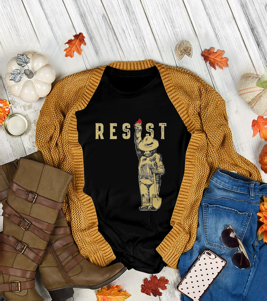 Smokey Resist Firefighter Bear with Raised Fist and Shovel T-Shirt