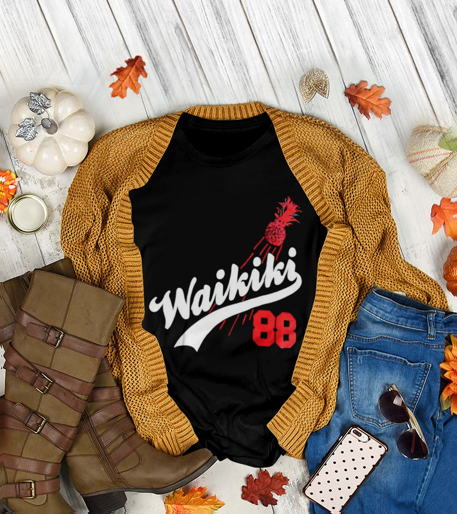 Waikiki 88 Los Angeles Dodgers Pineapple Baseball Graphic T-Shirt