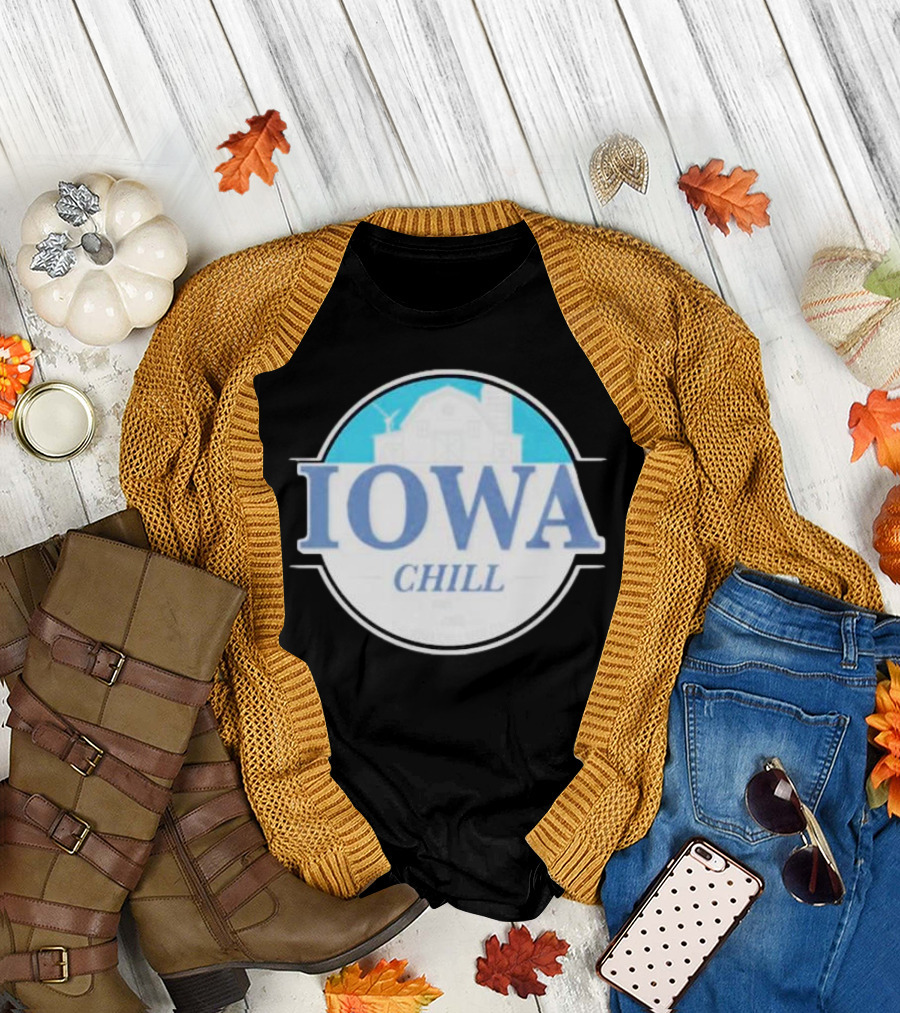 Iowa Chill Barn Windmill Circle T-Shirt