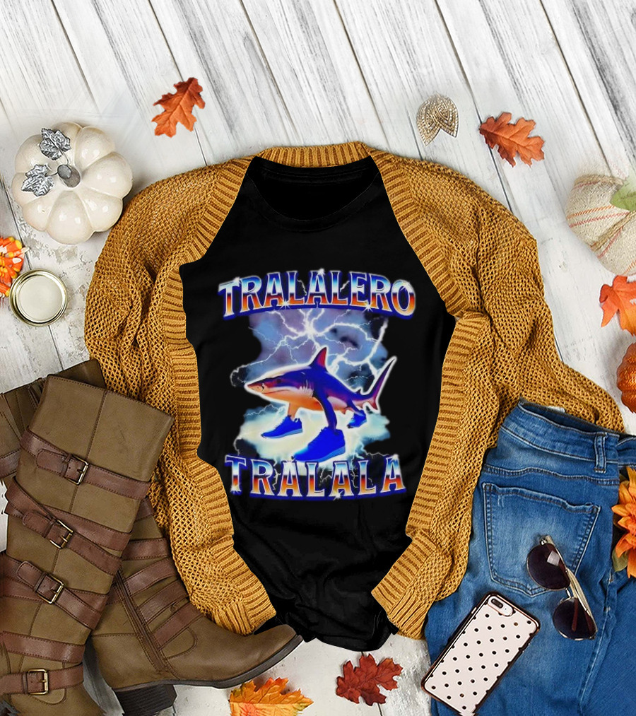 TRALALERO TRALALA Shark With Sneakers Lightning Background T-Shirt
