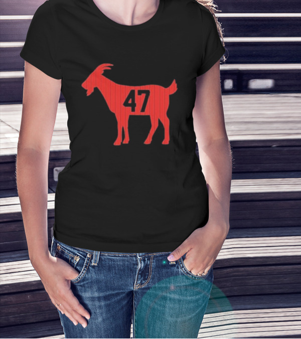 Trump 47 G.O.A.T Red Goat Silhouette Icon T-Shirt