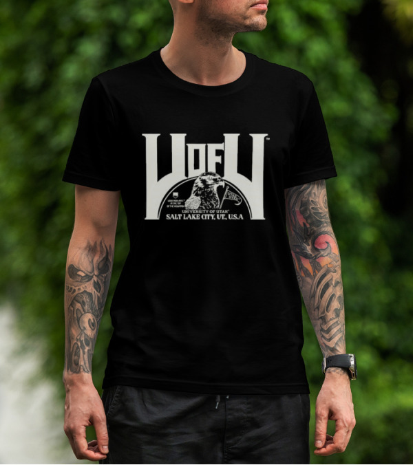 WOLF WORLD ATTRACTION RED CLIFF UTAH T-Shirt