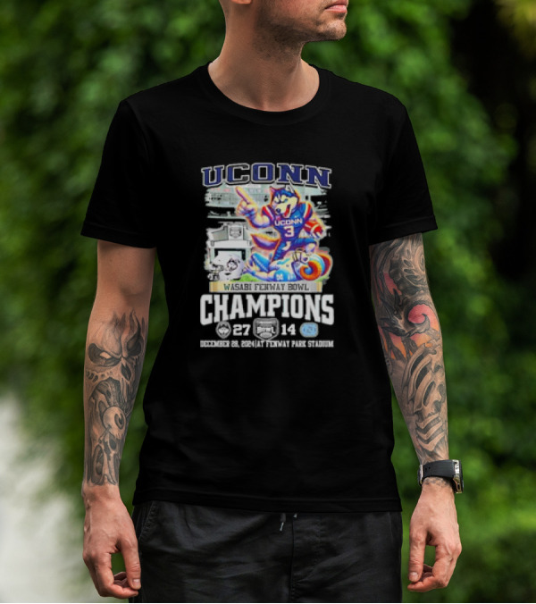 UConn Huskies Wasabi Fenway Bowl Champions December 29 2014 T-Shirt
