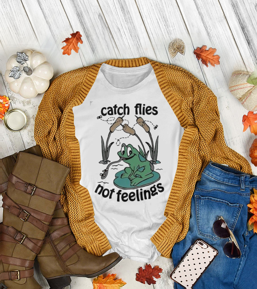 Catch Flies Not Feelings Frog On Lily Pad With Swirling Flies T-Shirt