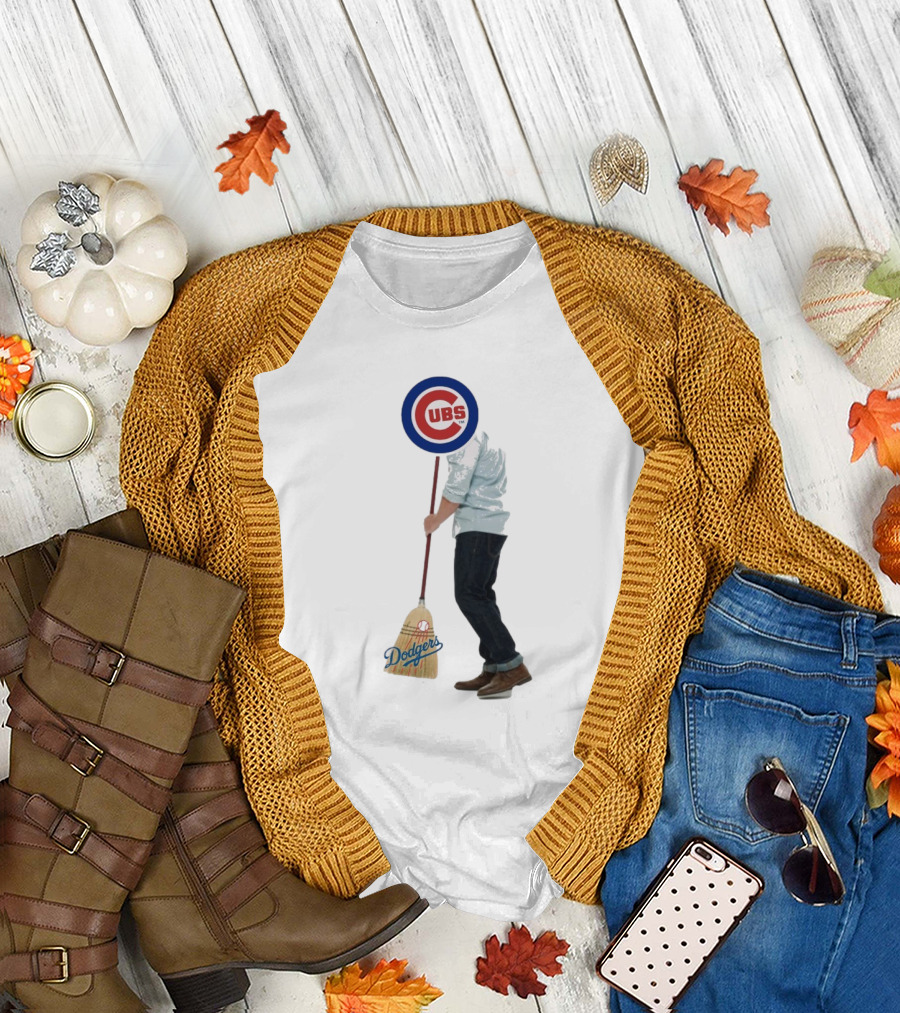 Chicago Cubs Sweeping Los Angeles Dodgers Meme T-Shirt