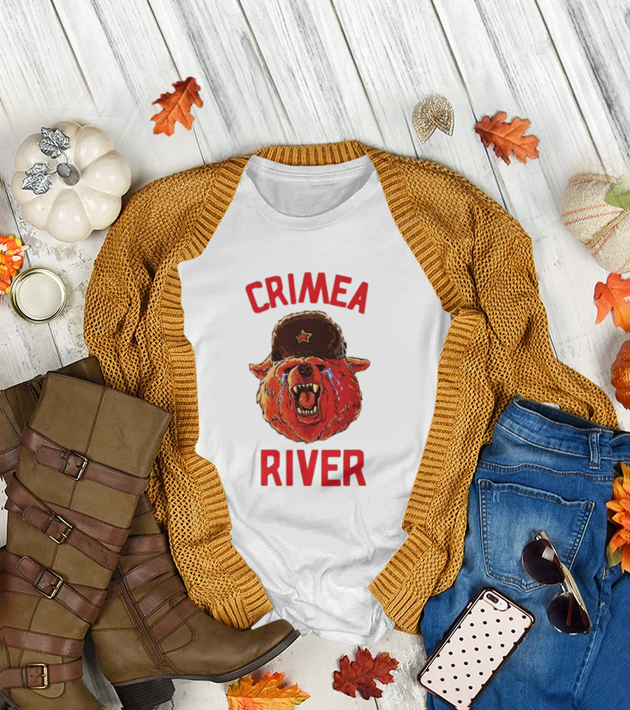 Crimea River Bear in Soviet Hat Crying Russia T-Shirt