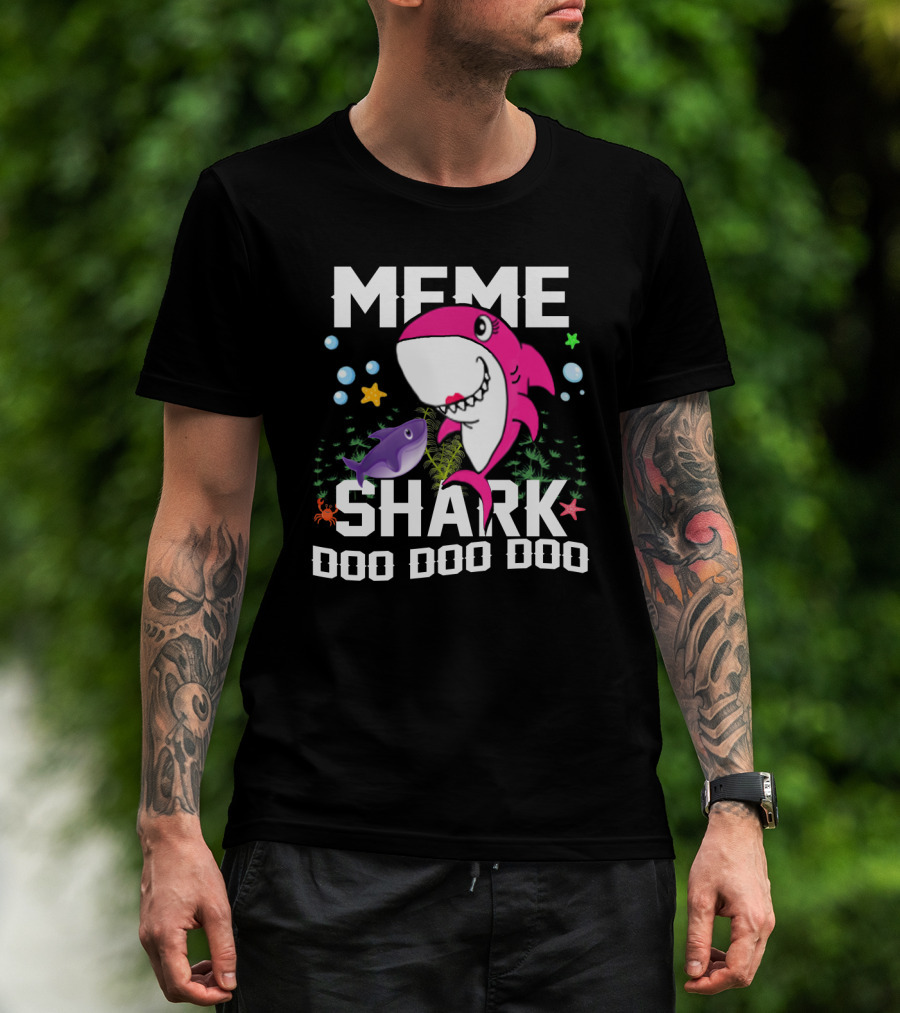 Meme Shark Doo Doo Doo Pink Cartoon Grandpa Mommy Daddy T-Shirt