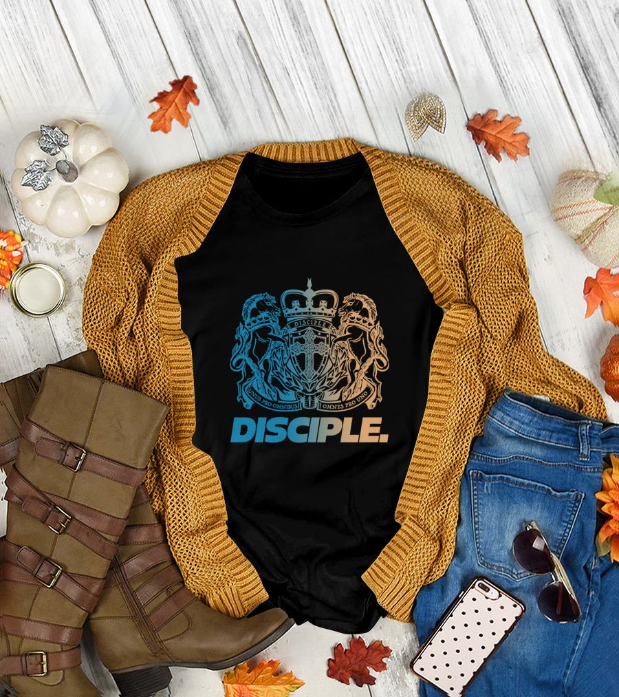DISCIPLE Omnes Pro Uno Unus Pro Omnibus Crest T-Shirt
