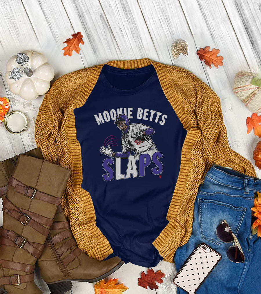 Mookie Betts Slaps Baseball Action T-Shirt