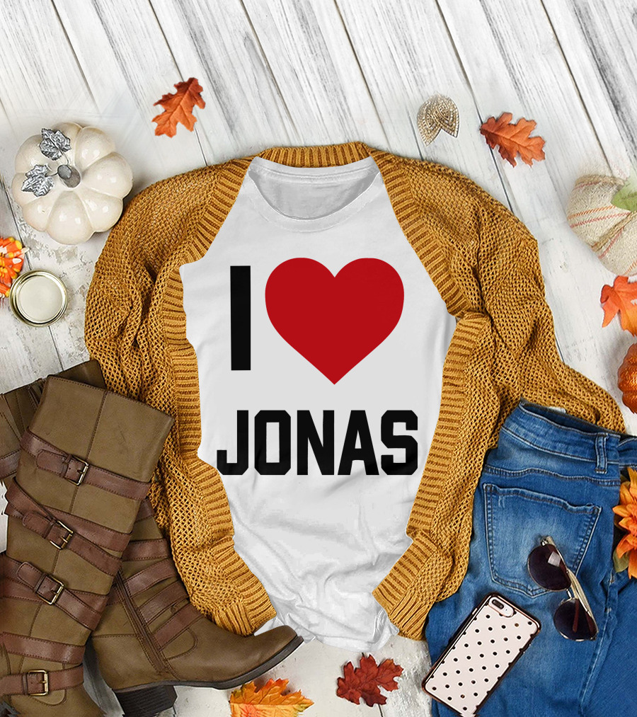 I Love Jonas Brothers Family Roast Show on Netflix T-Shirt