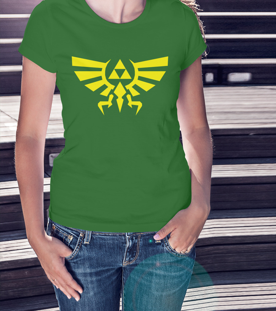 Triforce Hylian Crest And Cargo Shorts T-Shirt