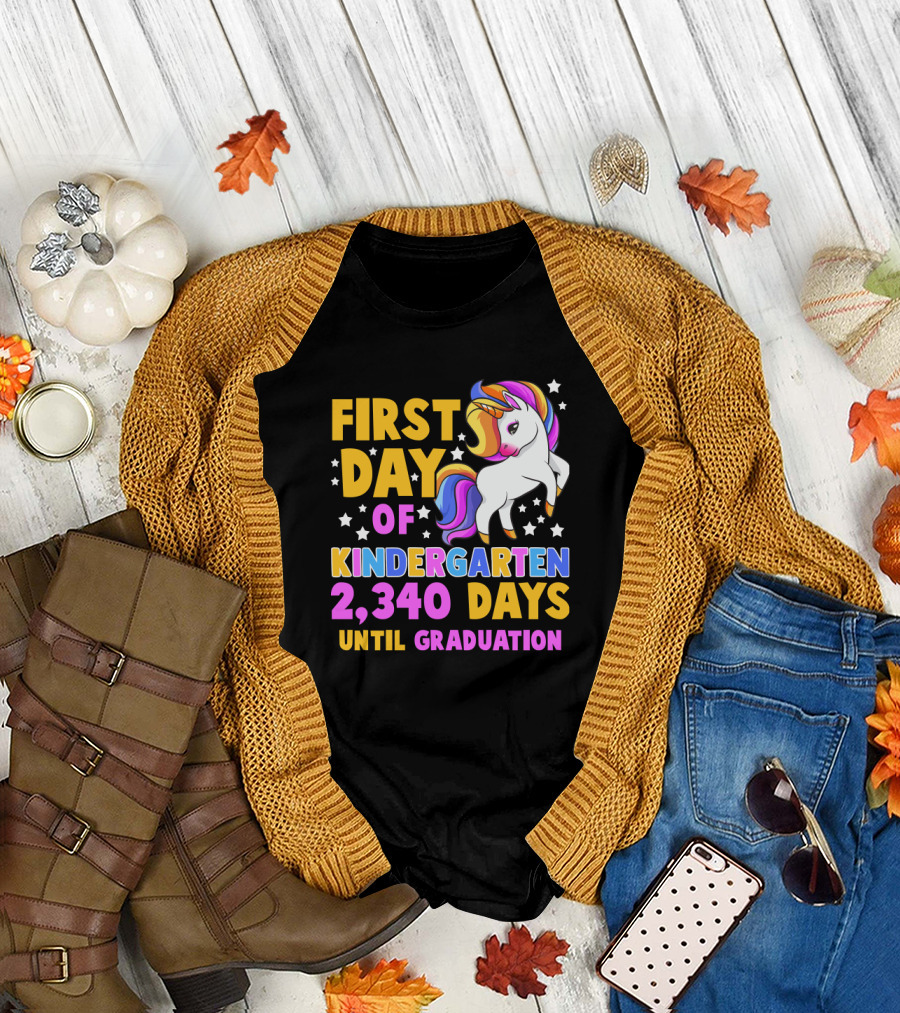 First Day of Kindergarten Unicorn 2,340 Days Until Graduation T-Shirt