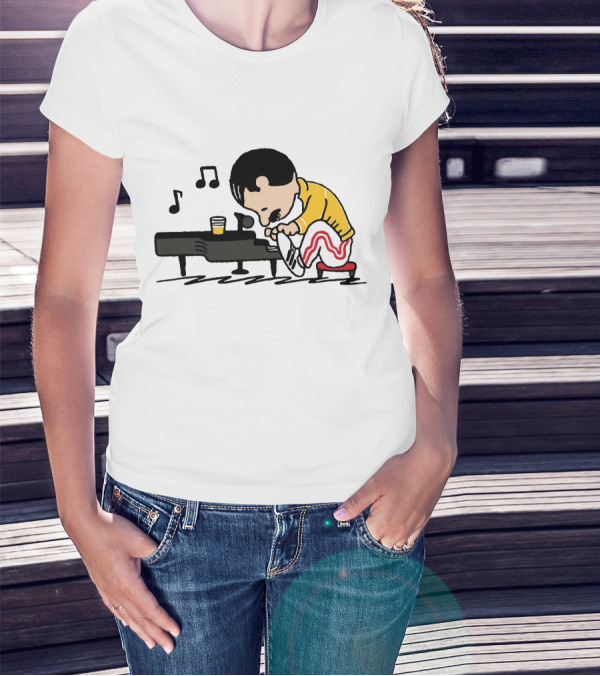Freddie Mercury Peanuts Style Piano Playing Music Notes T-Shirt
