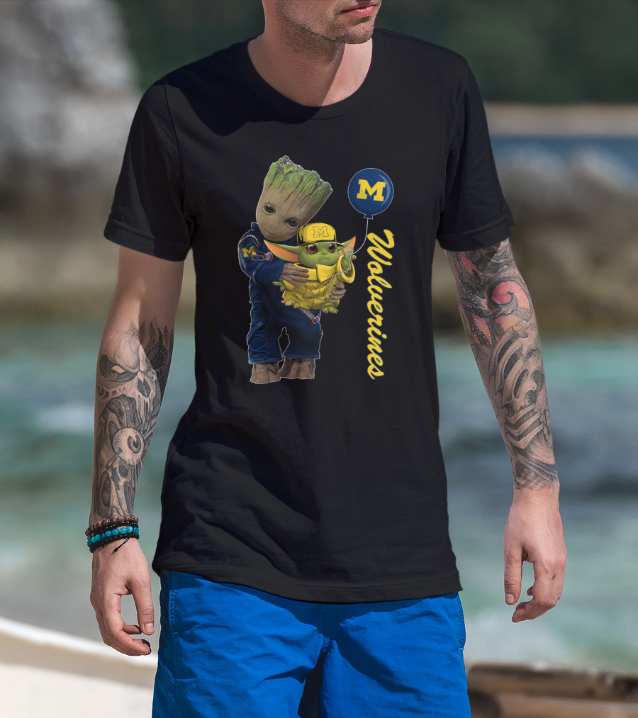 G&Y-Michigan Wolverines M Balloon Hug T-Shirt