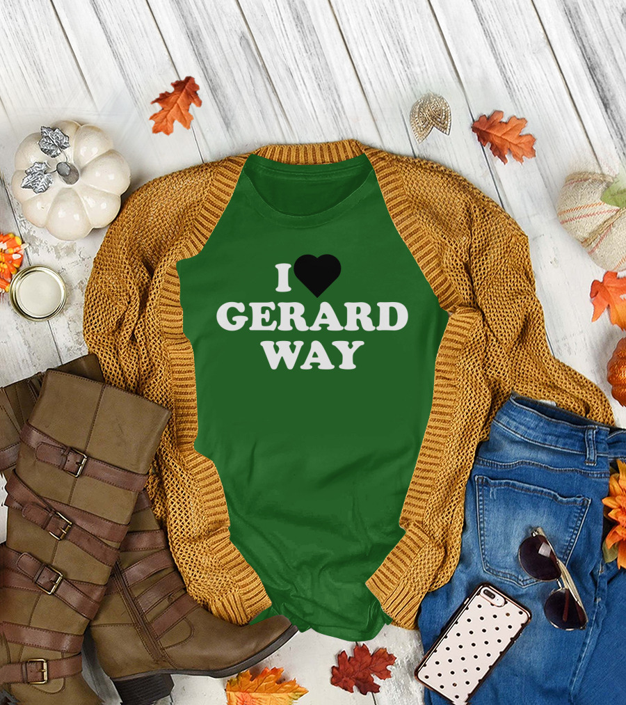 I Heart Gerard Way Fandom Green Background T-Shirt