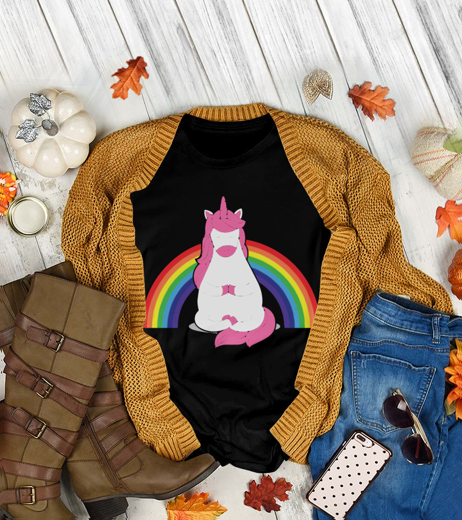 Yoga Unicorn Rainbow Funny Gym Workout Humor Cool Unicorn T-Shirt
