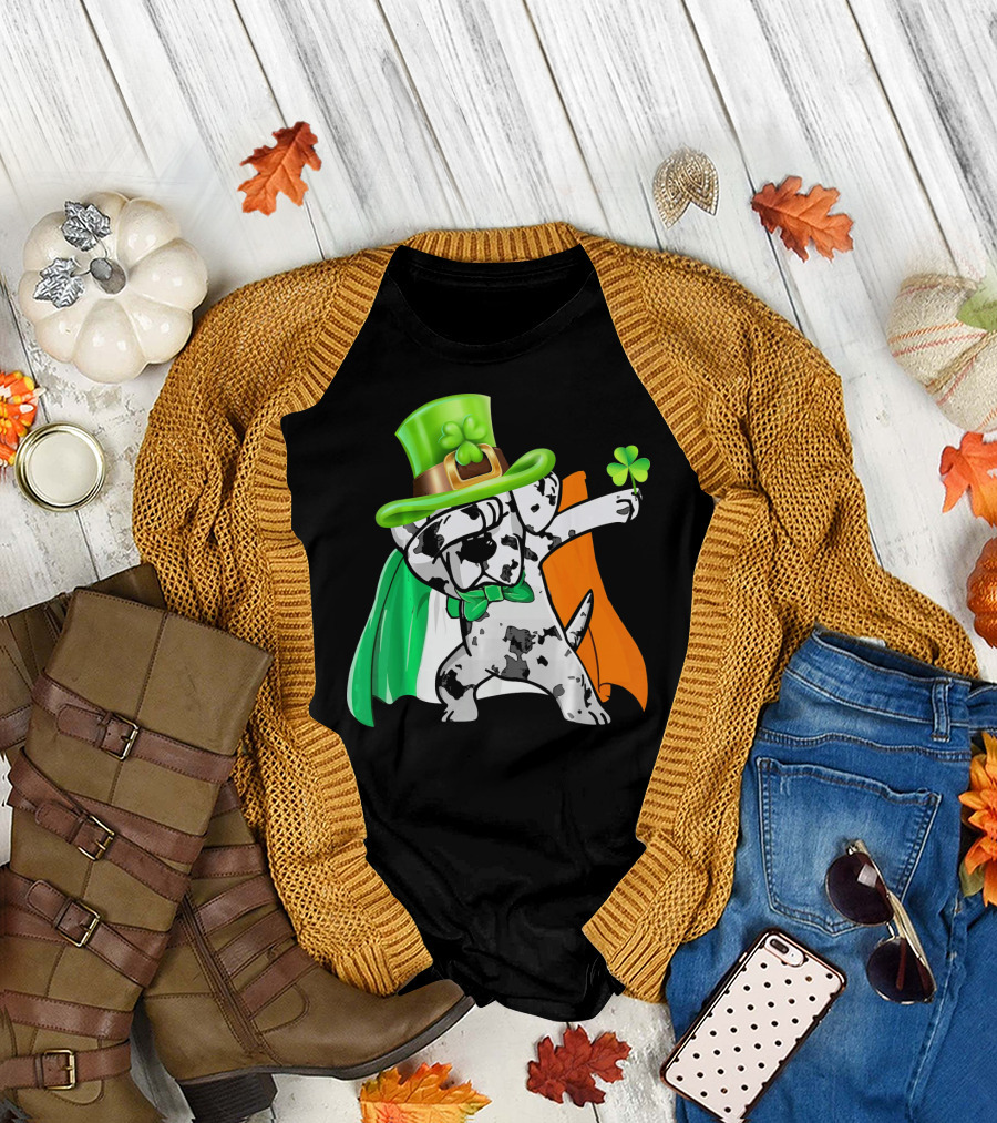 Dabbing Great Dane Irish Flag Shamrock Hat Cape T-Shirt
