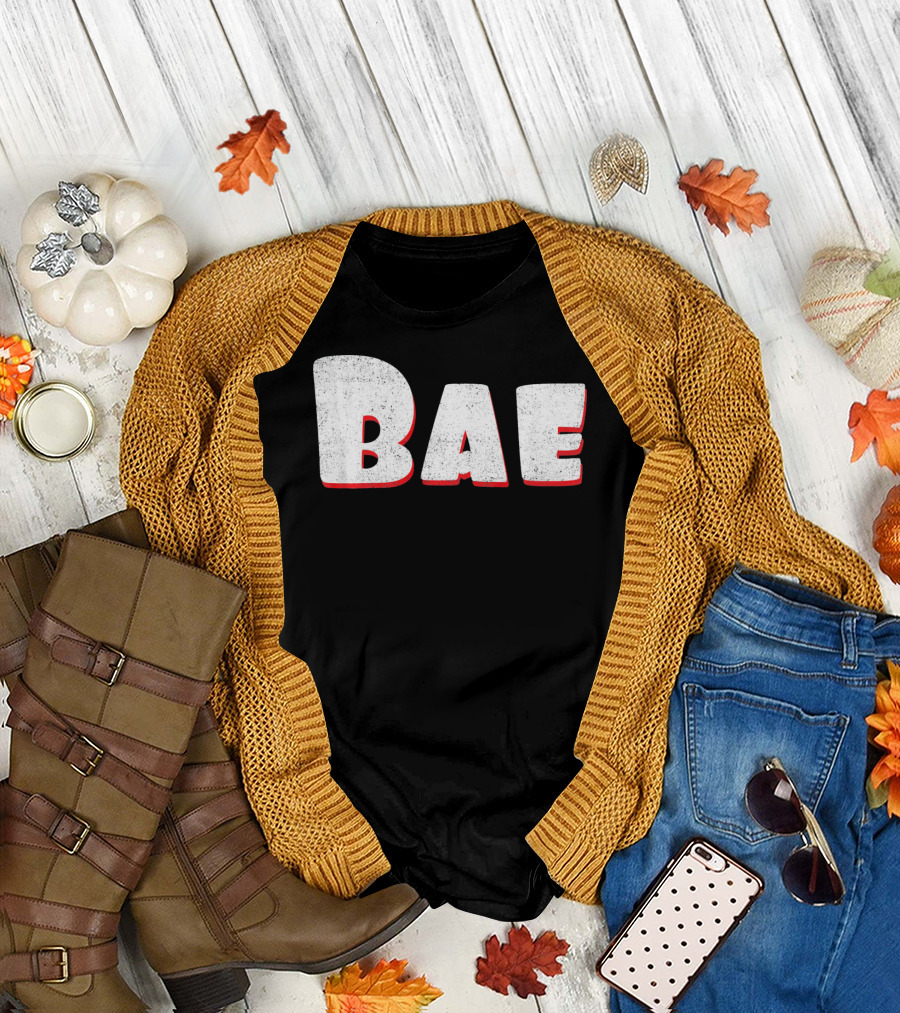BAE Cute Vintage Valentines Day T-Shirt