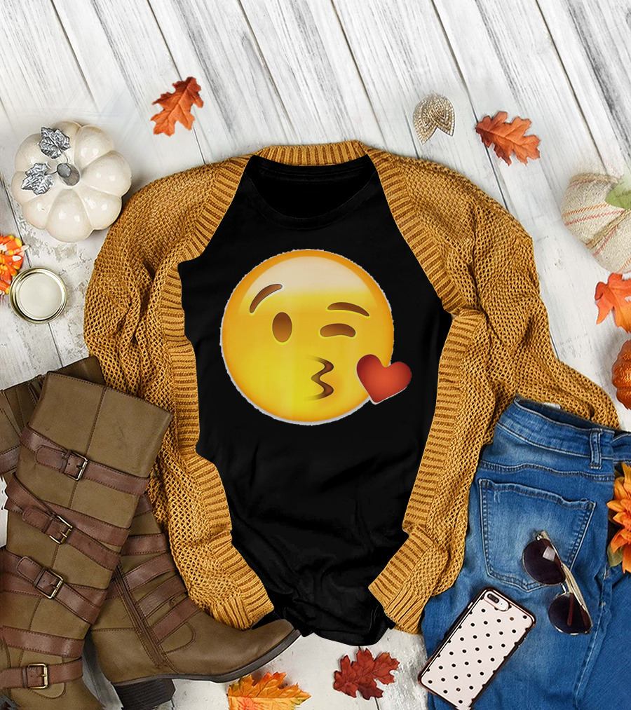 EmojiTees Blow Kiss Emoji Valentine T-Shirt