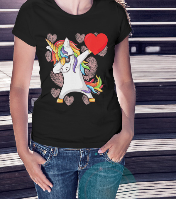 Funny Dabbing Unicorn Holding Heart Valentines T-Shirt